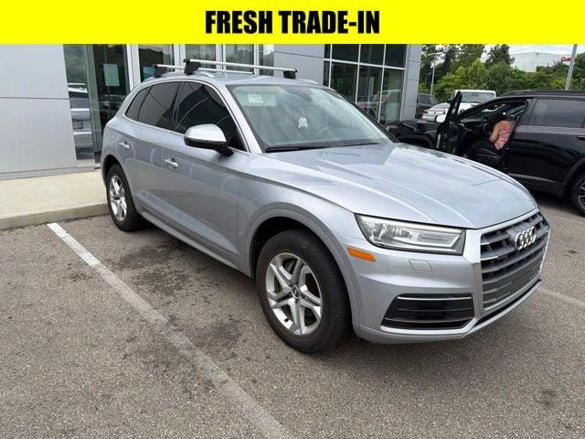 2019 Audi Q5 2.0T quattro S tronic Premium's photo