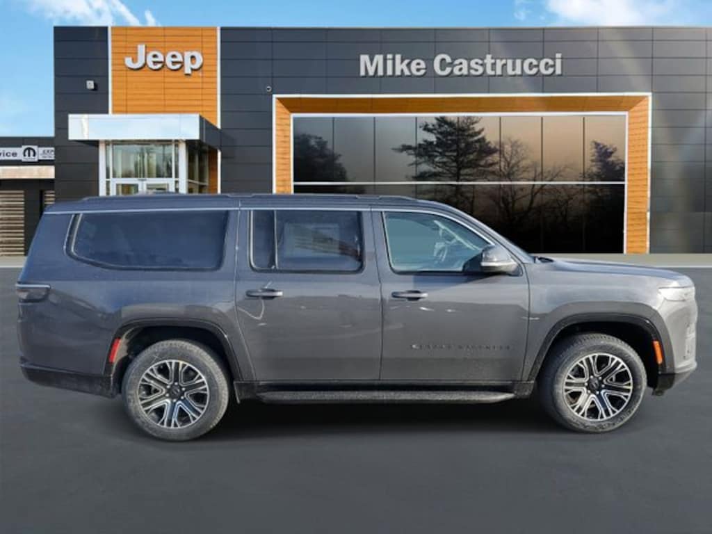 New 2026 Jeep Grand Wagoneer L 4X4 Sport Utility