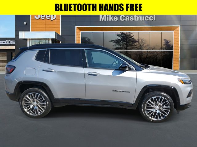 2022 Jeep Compass Limited photo 2