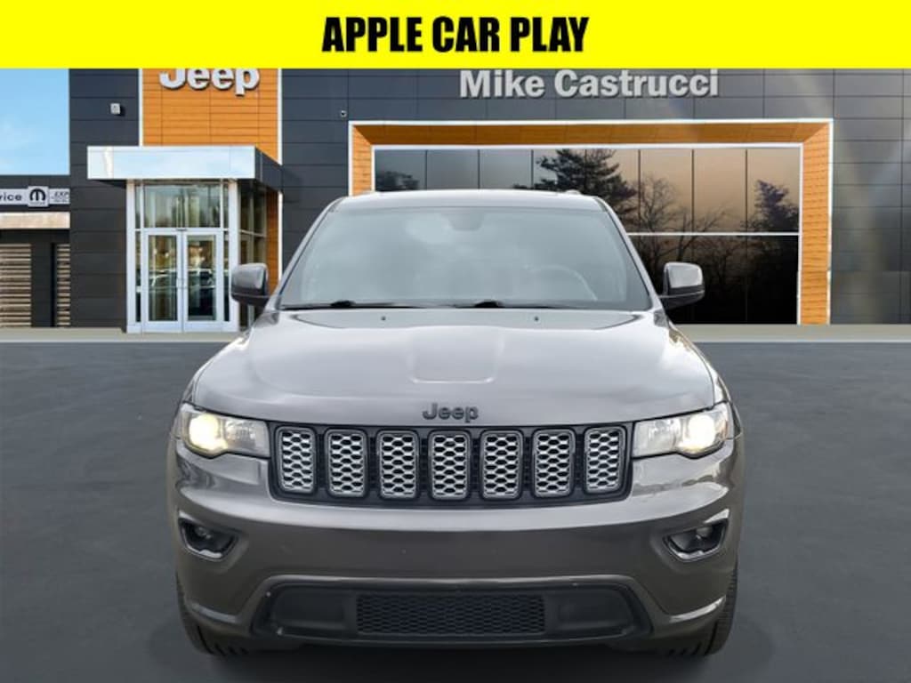Used 2018 Jeep Grand Cherokee Altitude SUV