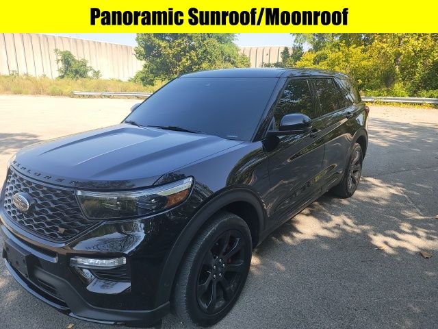 2022 Ford Explorer ST photo 3
