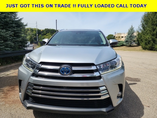 Used 2017 Toyota Highlander Limited with VIN 5TDDGRFH5HS030991 for sale in Cincinnati, OH