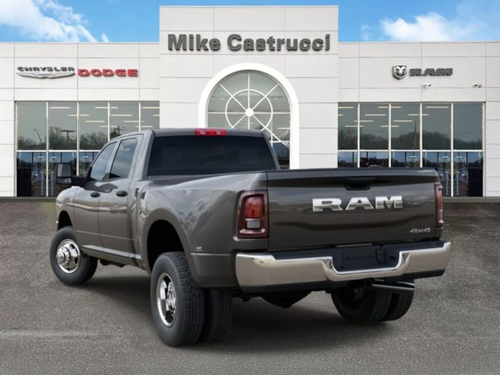 New 2026 Ram 3500 TRADESMAN CREW CAB 4X4 8' BOX Pickup