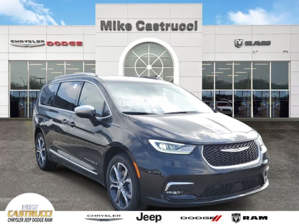 New 2026 Chrysler Pacifica PINNACLE AWD Passenger Van