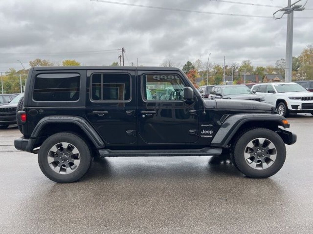 Used 2022 Jeep Wrangler Unlimited Sahara SUV
