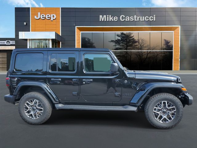 2025 Jeep Wrangler Sahara photo 3