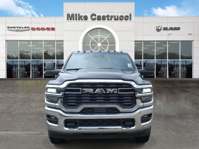 2025 Ram 2500 Tradesman photo 2