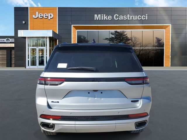 2025 Jeep Grand Cherokee Summit photo 4