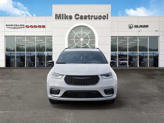2026 Chrysler Pacifica Limited - Photo 6