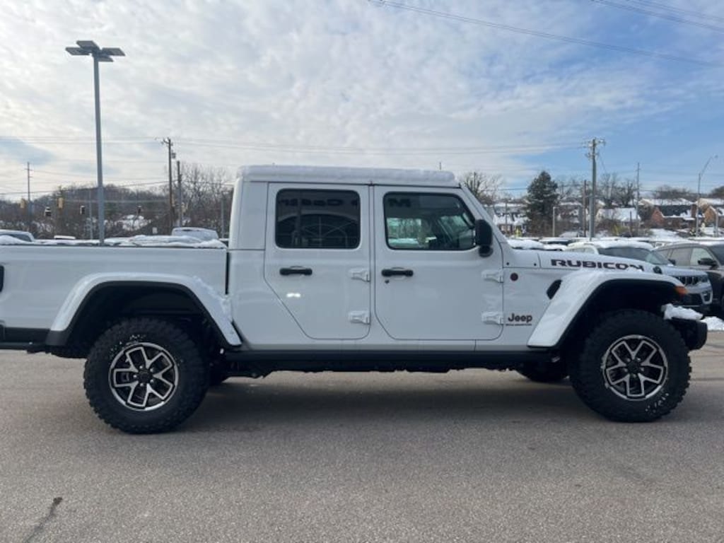 New 2025 Jeep Gladiator RUBICON 4X4 Pickup