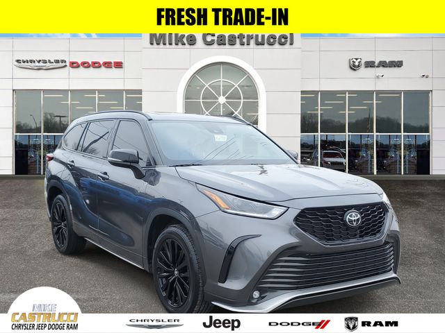 2023 Toyota Highlander XSE's photo