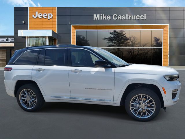 2025 Jeep Grand Cherokee Summit photo 3