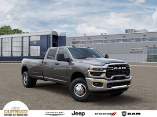 2026 Ram 3500 TRADESMAN CREW CAB 4X4 8' BOX Pickup