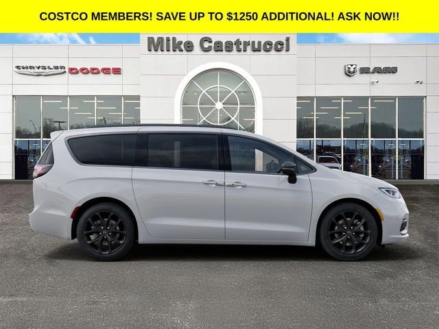 2026 Chrysler Pacifica Limited - Photo 21
