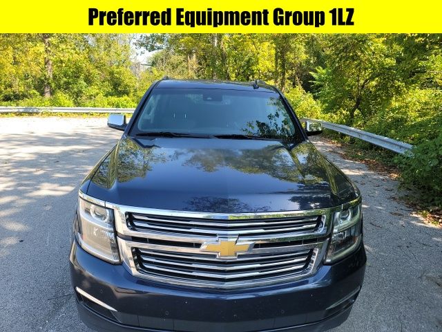 2017 Chevrolet Suburban Premier photo 2