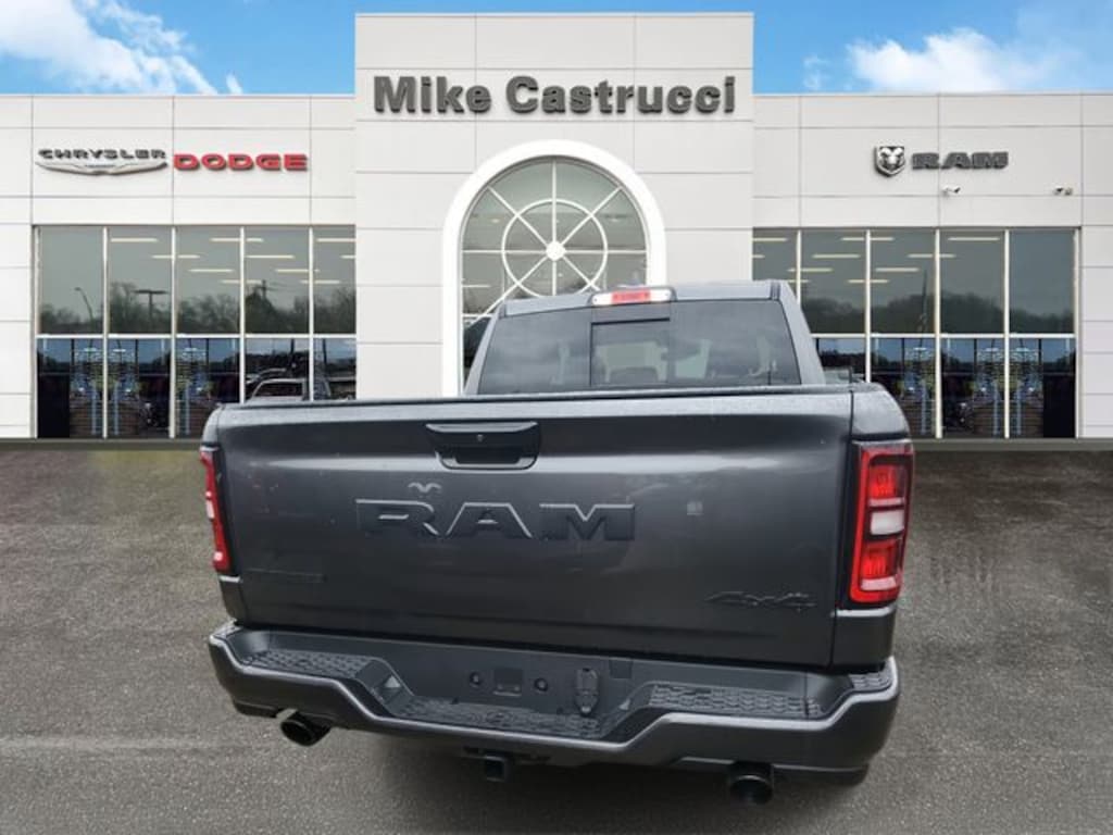 New 2026 Ram 1500 BIG HORN CREW CAB 4X4 5'7 BOX Pickup