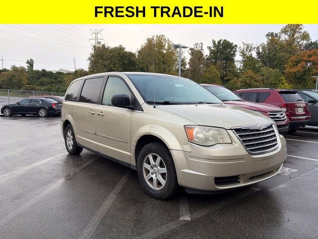 Used 2010 Chrysler Town & Country New LX with VIN 2A4RR2D19AR344830 for sale in Cincinnati, OH