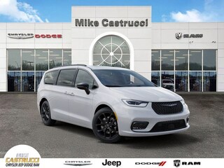2026 Chrysler Pacifica LIMITED AWD Passenger Van