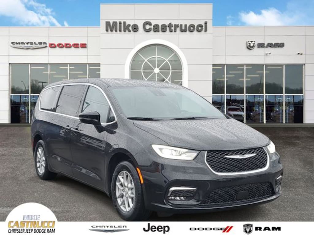 New 2026 Chrysler Pacifica SELECT Passenger Van