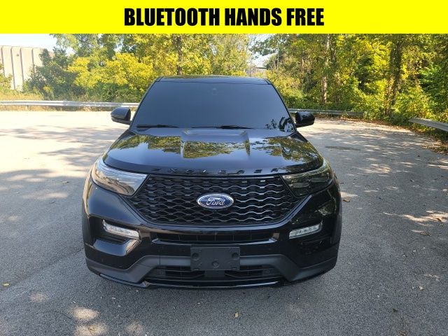 2022 Ford Explorer ST photo 2