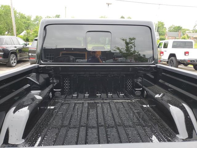 2025 Jeep Gladiator Sport photo 4