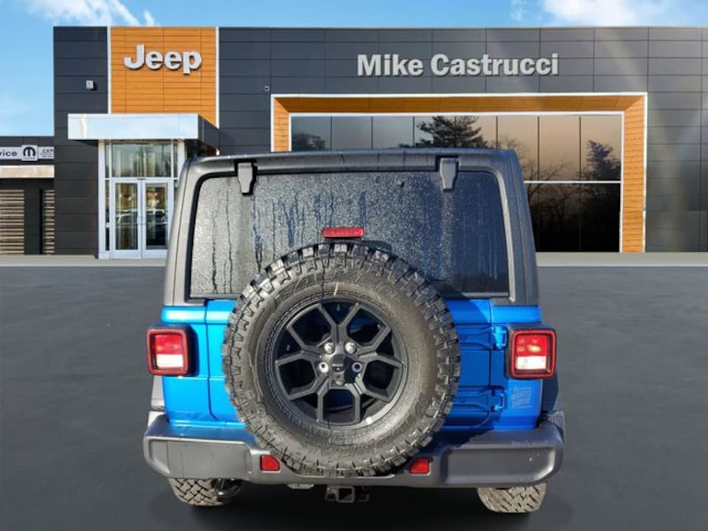 New 2026 Jeep Wrangler 4-DOOR WILLYS Sport Utility