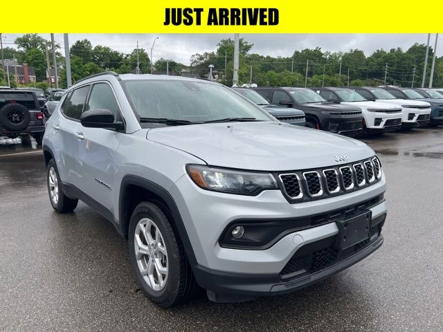 2024 Jeep Compass Latitude 4X4's photo