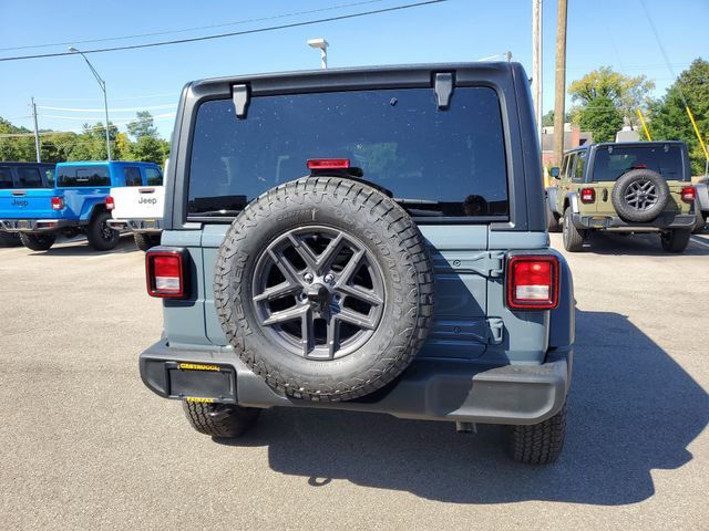 2025 Jeep Wrangler Sport S photo 4