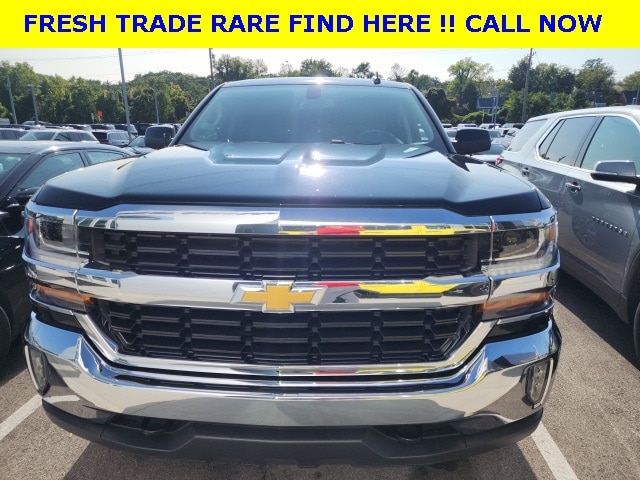 Used 2018 Chevrolet Silverado 1500 LT with VIN 3GCUKRER5JG312769 for sale in Cincinnati, OH