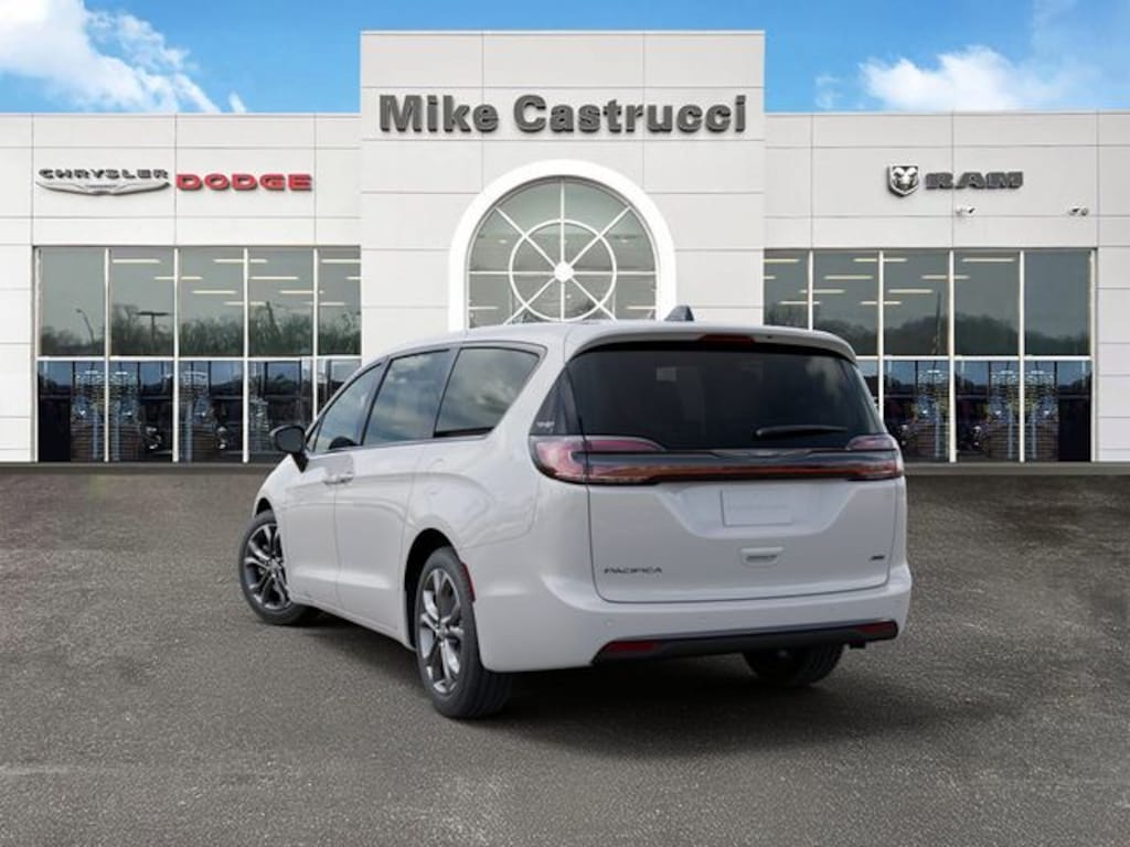 New 2026 Chrysler Pacifica SELECT AWD Passenger Van