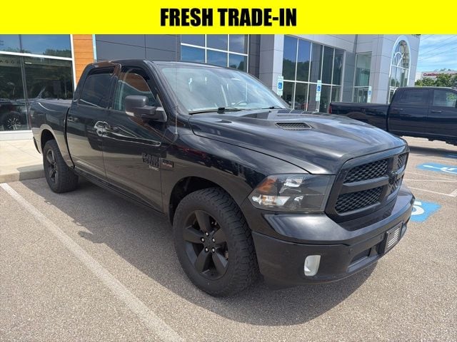 2019 RAM 1500 Classic Big Horn 4x4 Crew Cab 5'7's photo