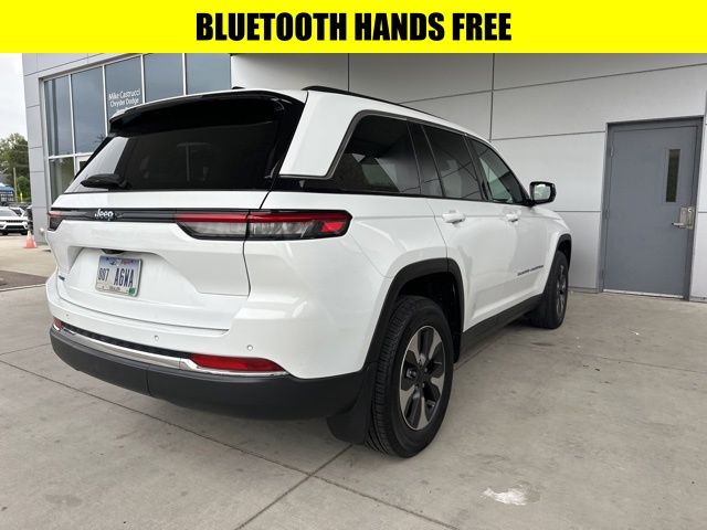 2022 Jeep Grand Cherokee Limited 4xe photo 3