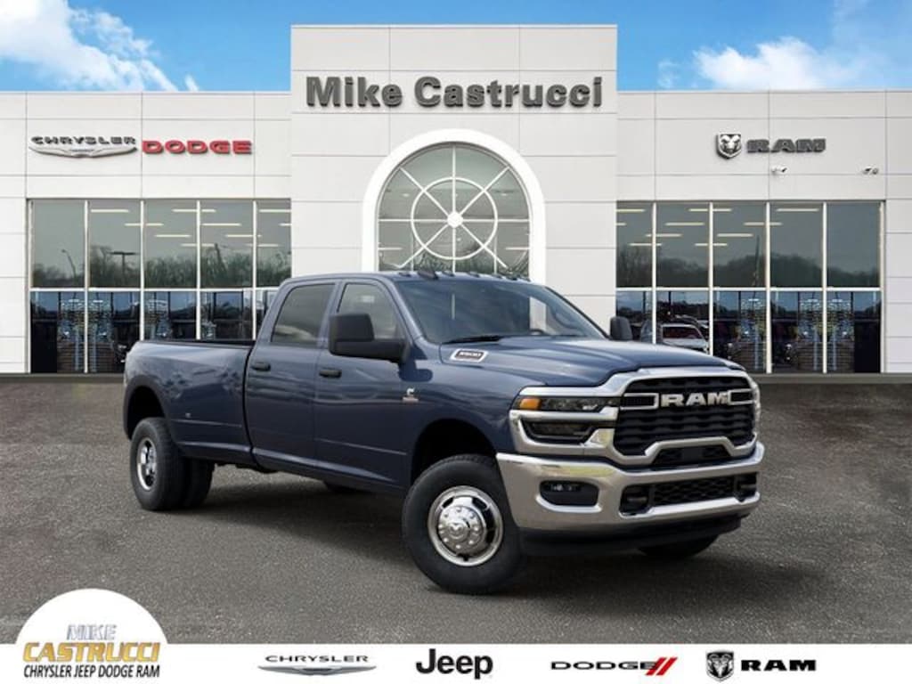 New 2026 Ram 3500 TRADESMAN CREW CAB 4X4 8' BOX Pickup