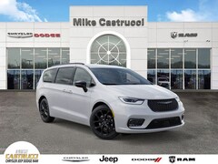 2026 Chrysler Pacifica SELECT Passenger Van