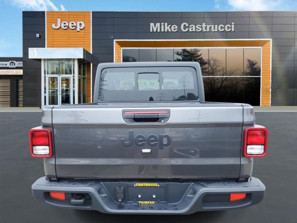 New 2026 Jeep Gladiator SPORT 4X4 Pickup