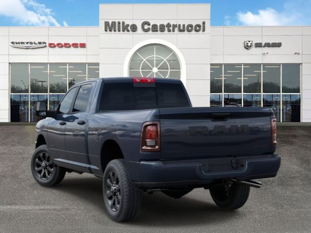 New 2026 Ram 2500 BIG HORN CREW CAB 4X4 6'4 BOX Pickup