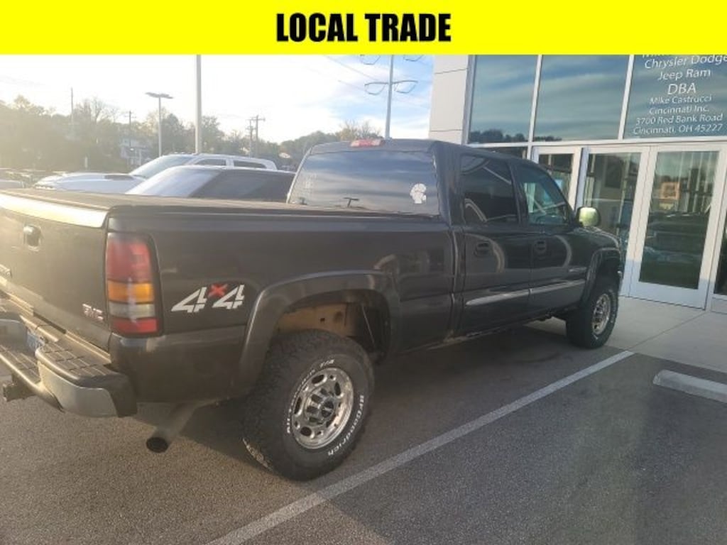 Used 2005 GMC Sierra 2500HD SLE Truck
