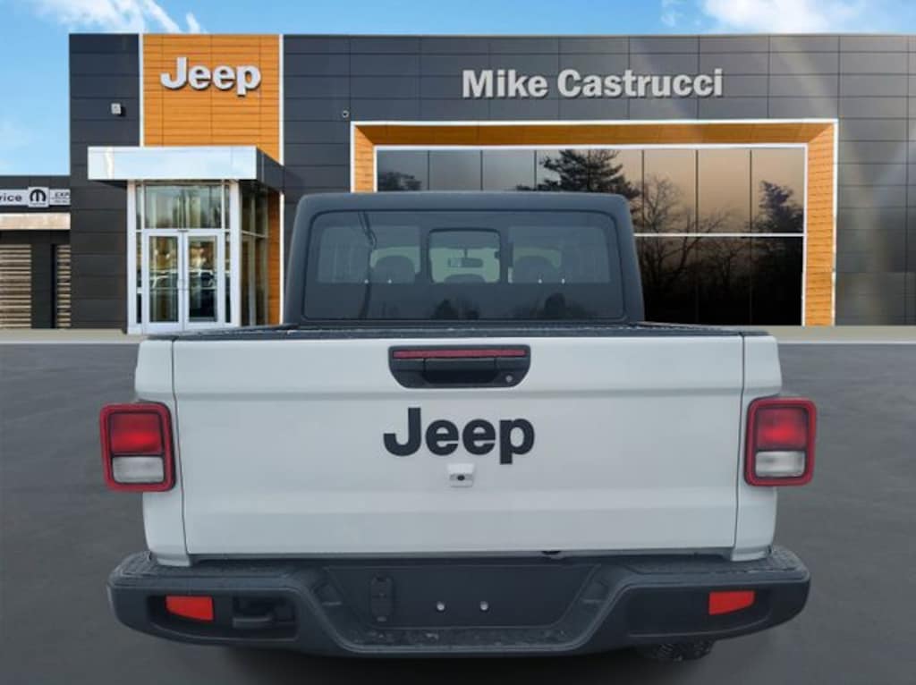 New 2026 Jeep Gladiator SPORT 4X4 Pickup