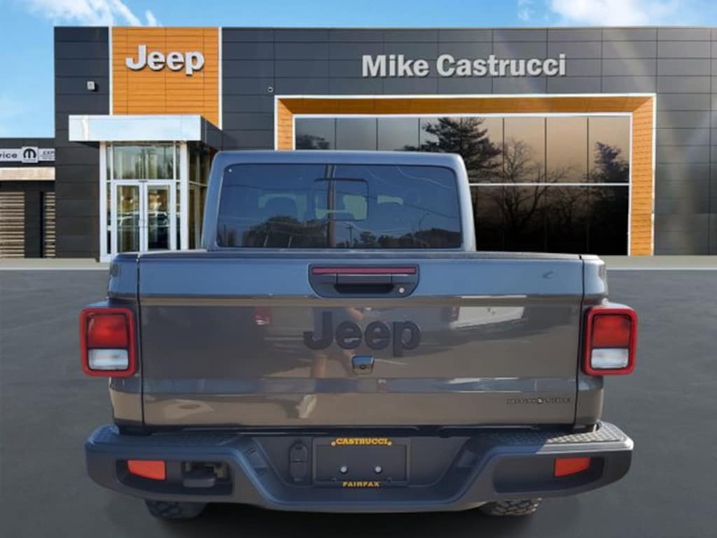 New 2025 Jeep Gladiator HIGH TIDE 4X4 Pickup