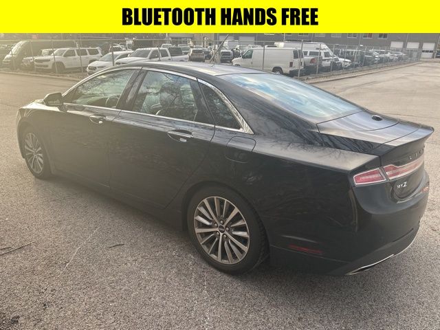 2020 Lincoln MKZ Standard photo 2