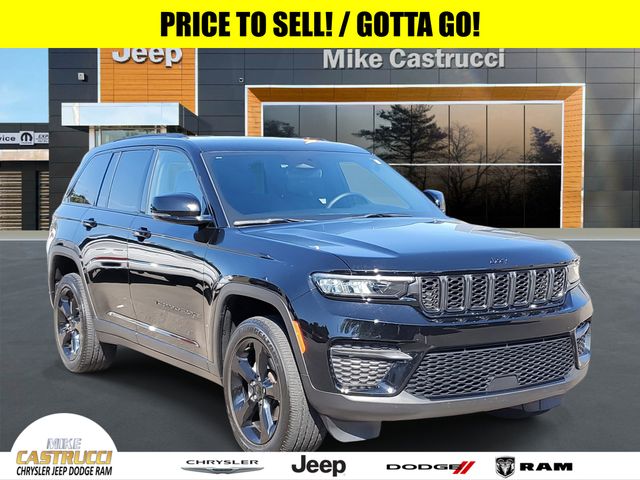 2022 Jeep Grand Cherokee Altitude's photo