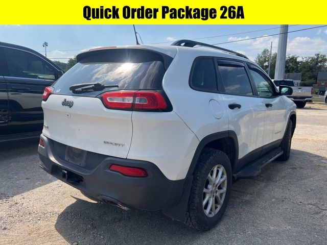 2017 Jeep Cherokee Sport photo 2