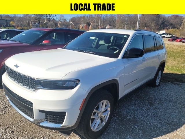 2023 Jeep Grand Cherokee Laredo Altitude photo 4