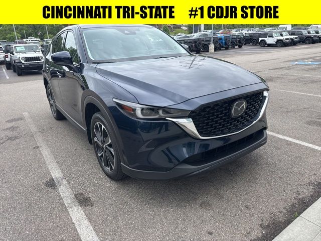 2023 Mazda CX-5 S Premium Plus package Auto AWD's photo