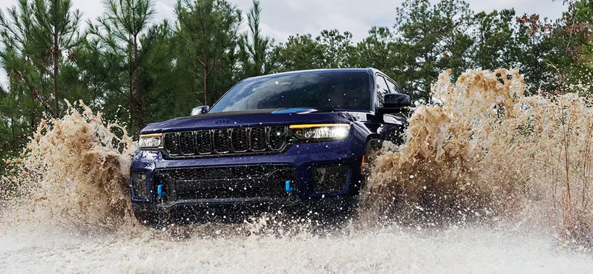 What Is the Overland Package on a Jeep Grand Cherokee
