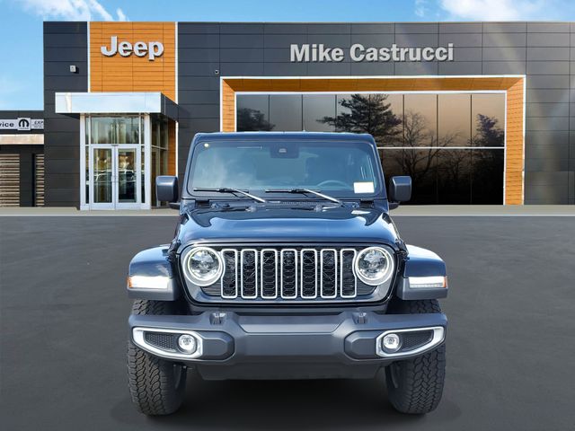 2025 Jeep Wrangler Sahara photo 2