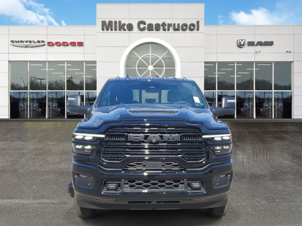 New 2026 Ram 3500 LARAMIE CREW CAB 4X4 8' BOX Pickup