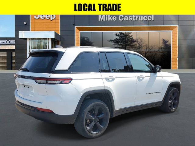 2022 Jeep Grand Cherokee Altitude photo 2