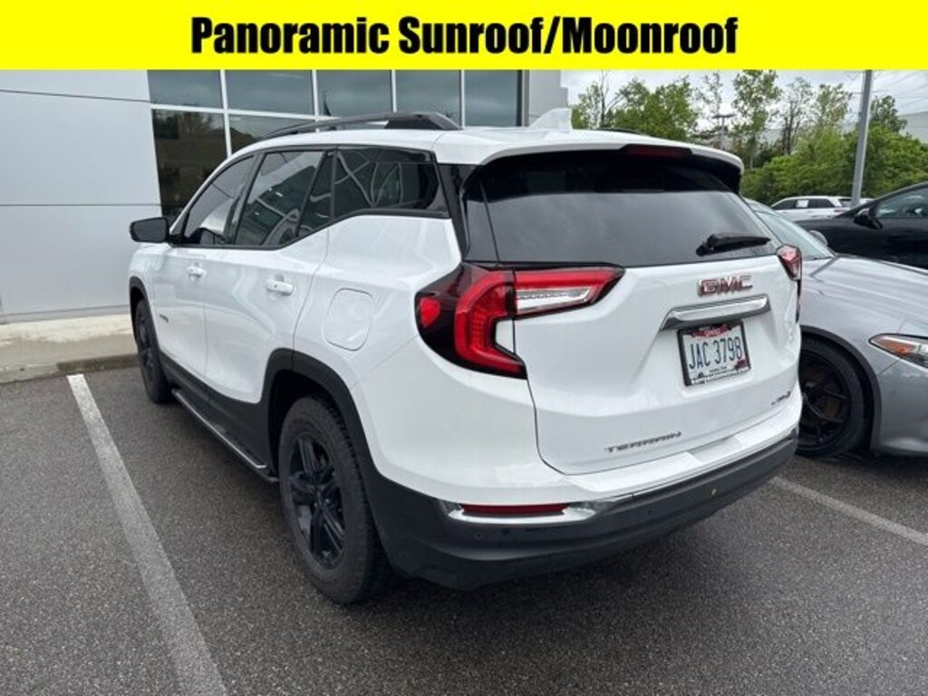 Used 2022 GMC Terrain AT4 SUV
