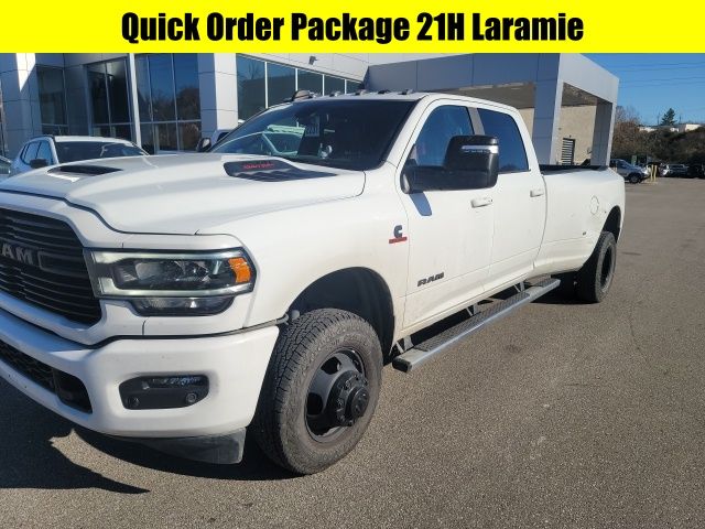 2024 Ram 3500 Laramie photo 4